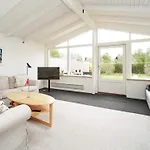 度假居 Home With Chromecast Near Beach Dronningmølle