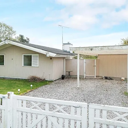 Home With Chromecast Near Beach 度假居 Dronningmølle